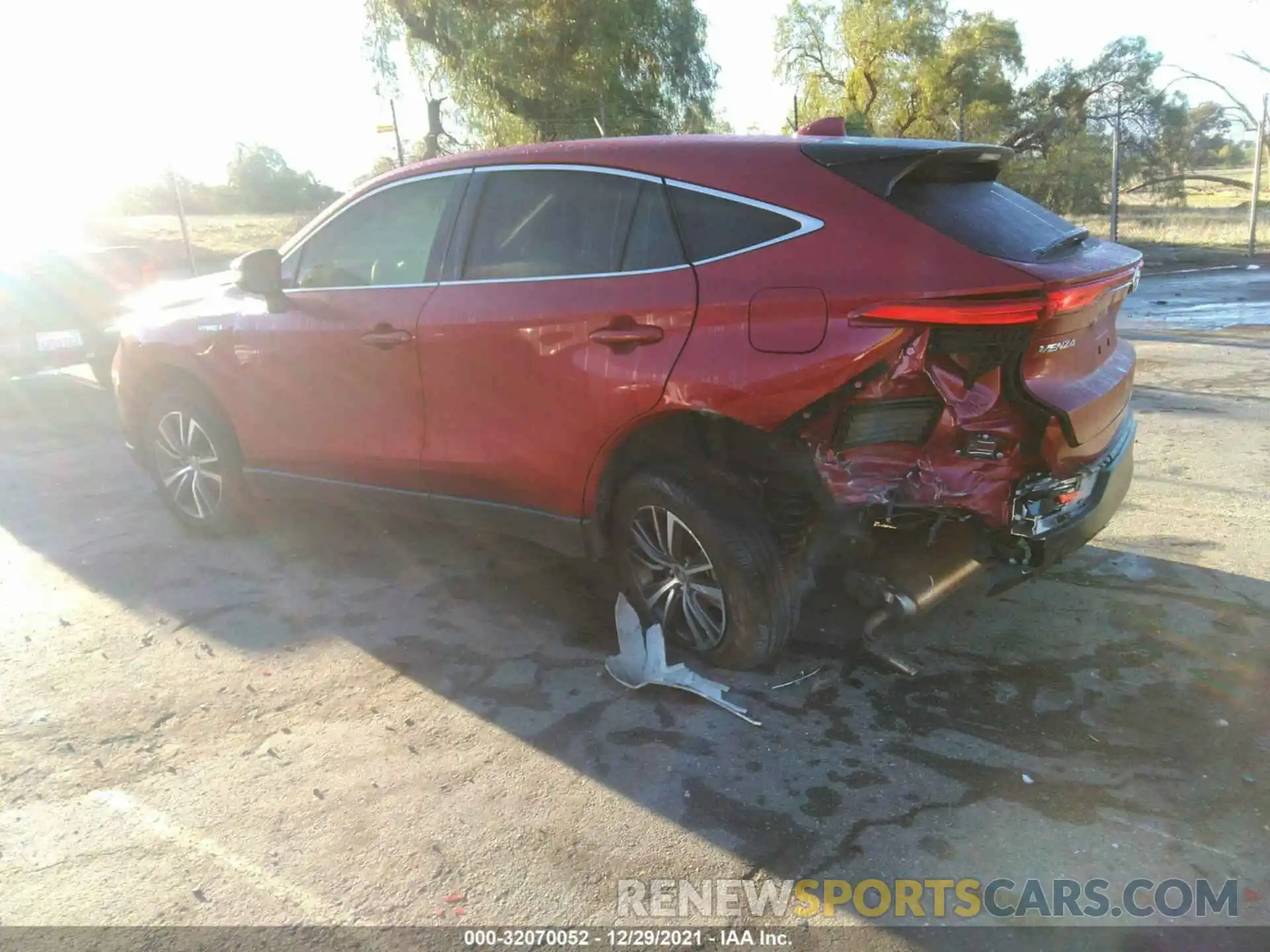 3 Photograph of a damaged car JTEAAAAH2MJ025988 TOYOTA VENZA 2021