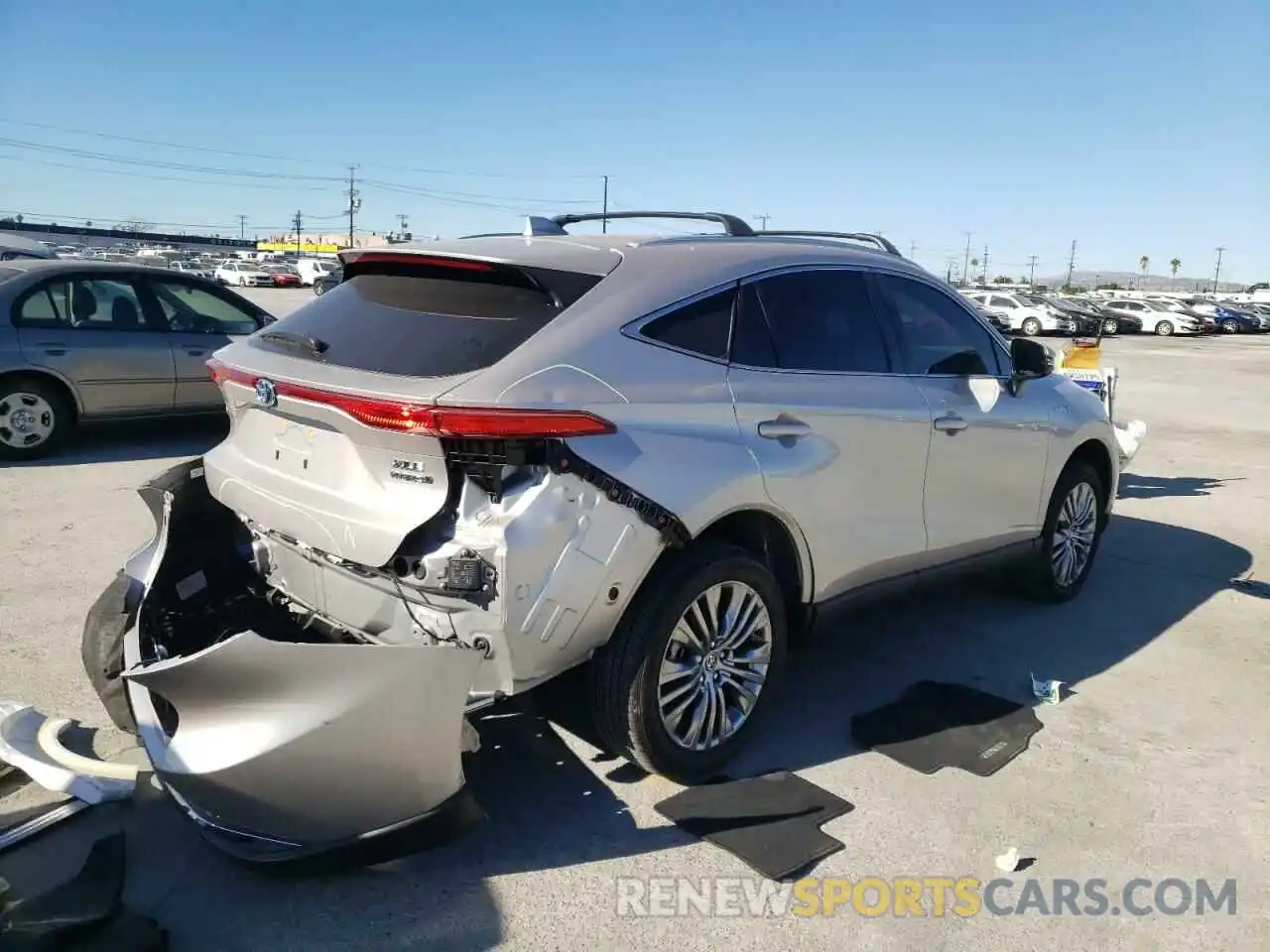 4 Photograph of a damaged car JTEAAAAH2MJ048865 TOYOTA VENZA 2021