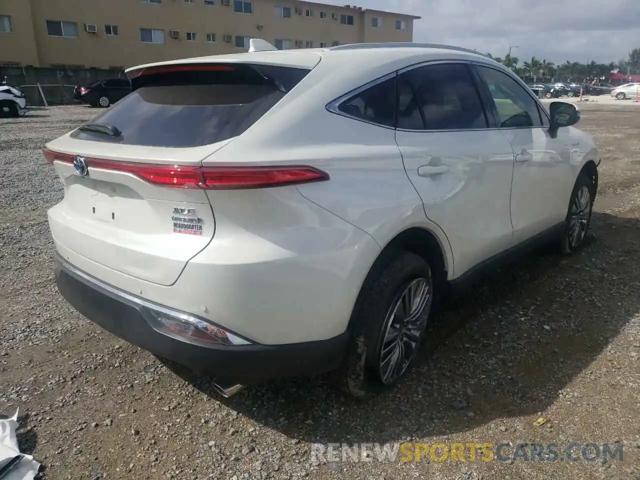 4 Photograph of a damaged car JTEAAAAH2MJ053581 TOYOTA VENZA 2021