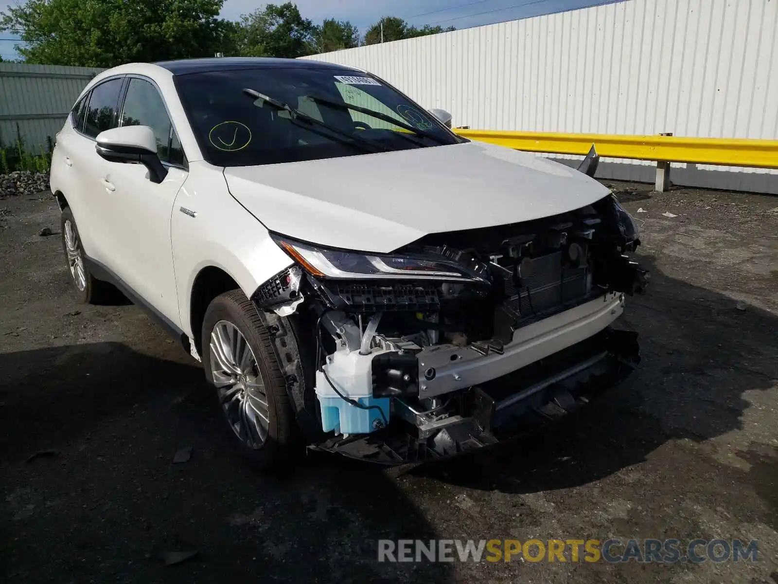 1 Photograph of a damaged car JTEAAAAH3MJ007225 TOYOTA VENZA 2021