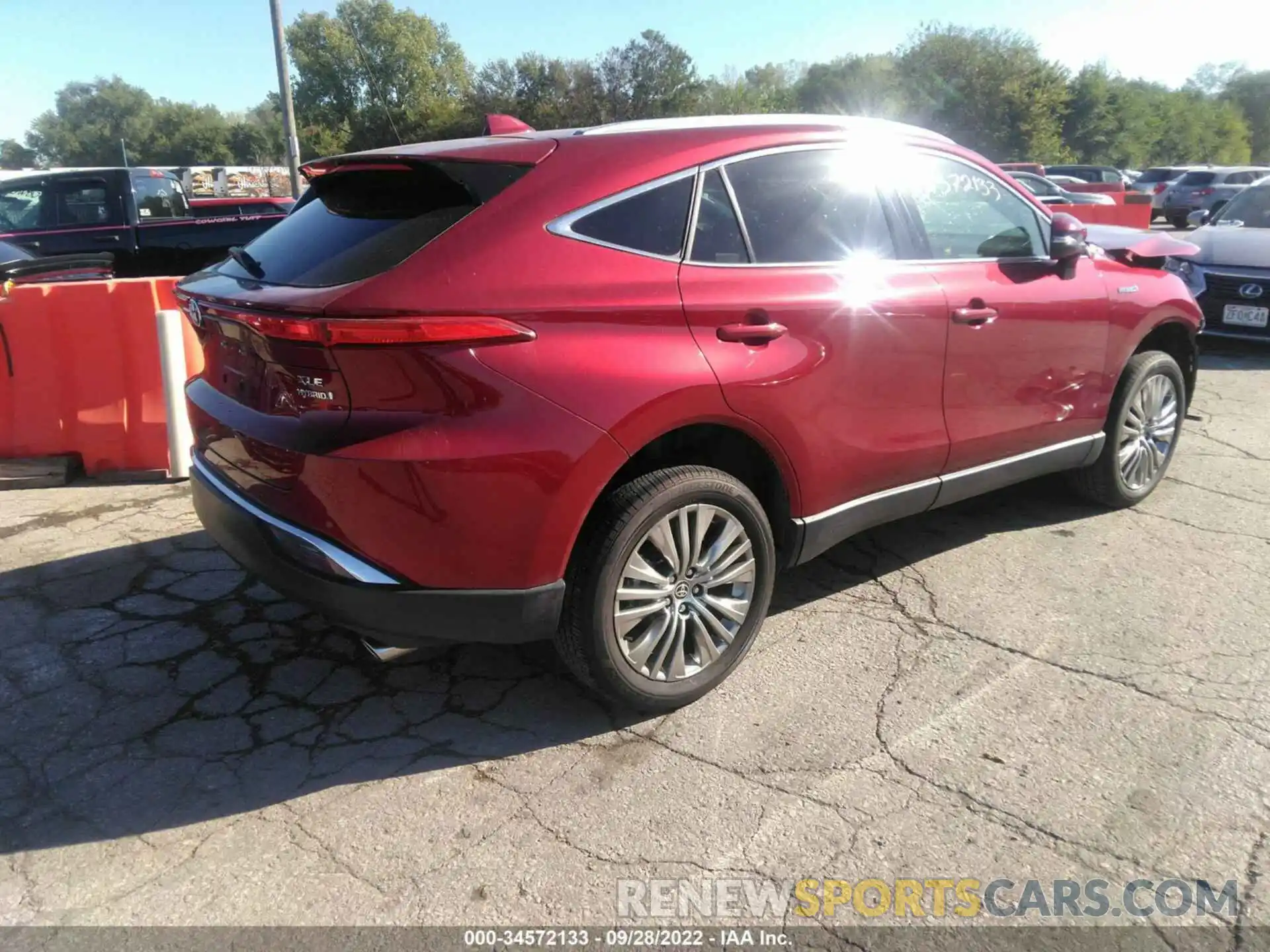 4 Photograph of a damaged car JTEAAAAH3MJ029922 TOYOTA VENZA 2021