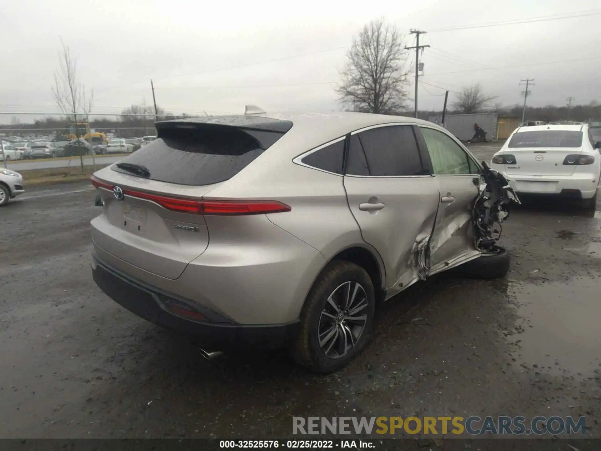 4 Photograph of a damaged car JTEAAAAH4MJ016516 TOYOTA VENZA 2021