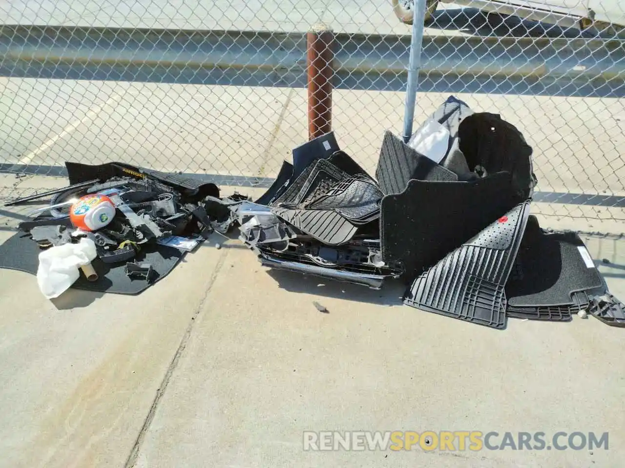 9 Photograph of a damaged car JTEAAAAH4MJ043974 TOYOTA VENZA 2021