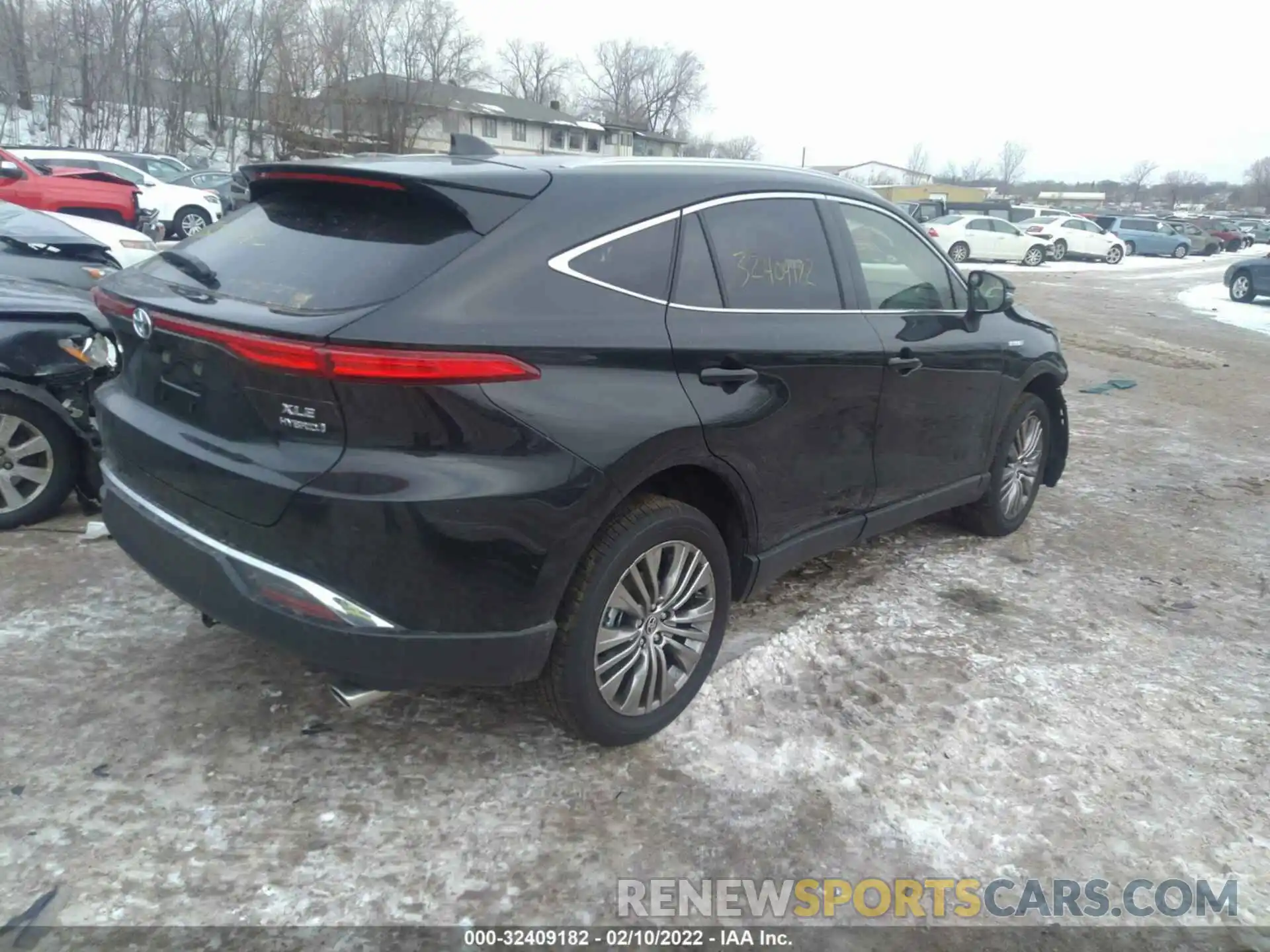 4 Photograph of a damaged car JTEAAAAH4MJ073301 TOYOTA VENZA 2021