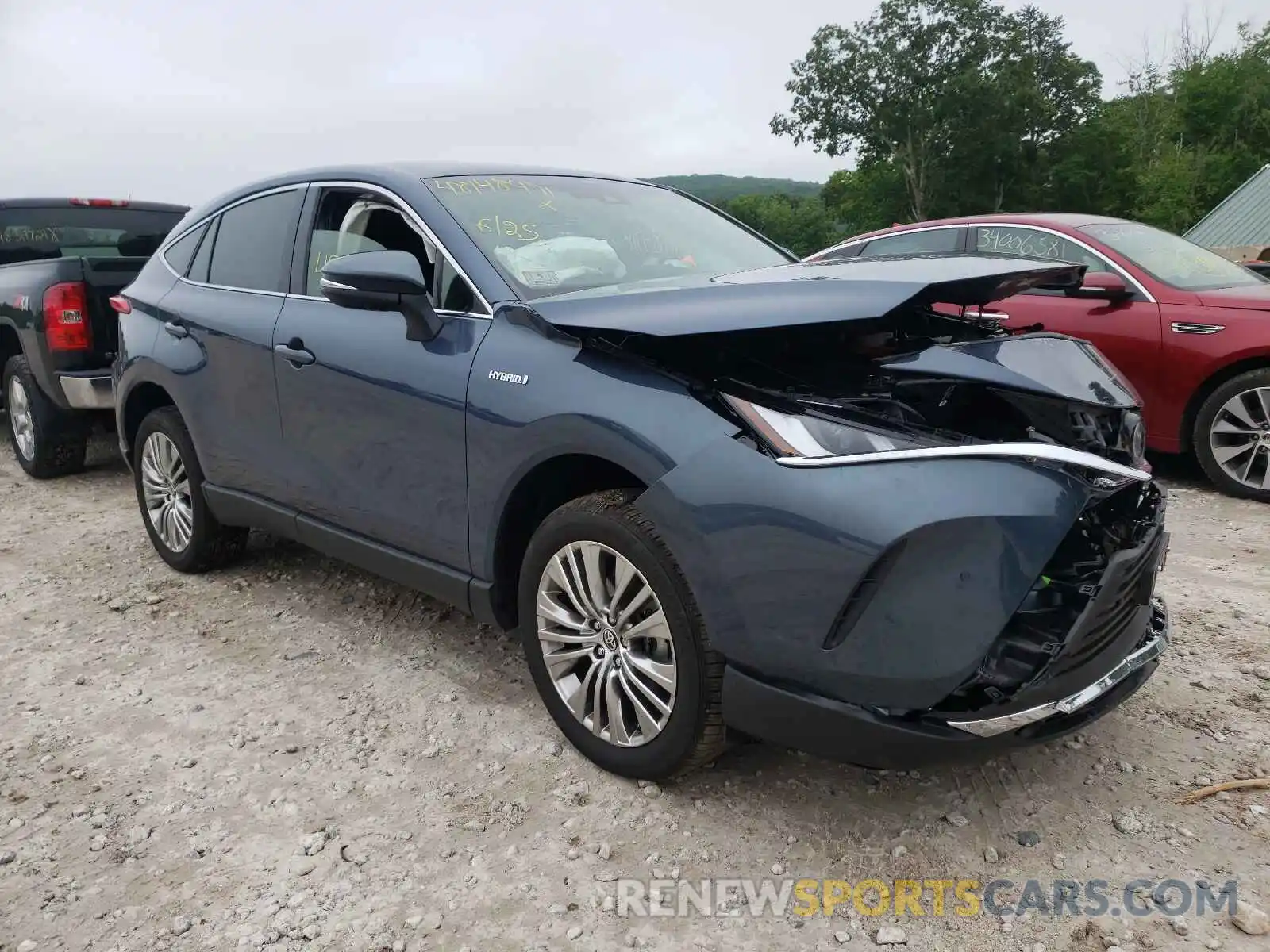 1 Photograph of a damaged car JTEAAAAH5MJ027654 TOYOTA VENZA 2021