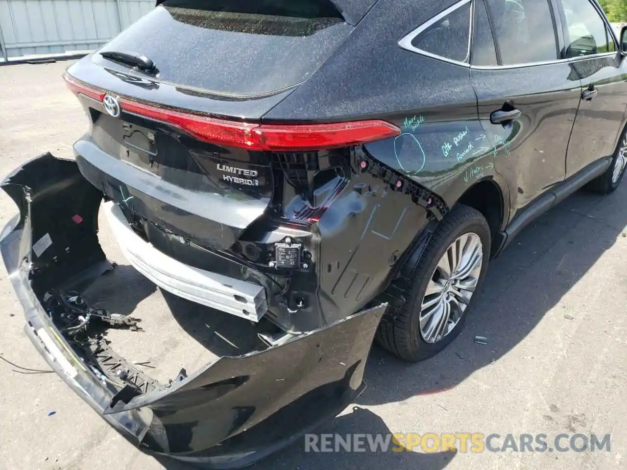 9 Photograph of a damaged car JTEAAAAH5MJ046947 TOYOTA VENZA 2021