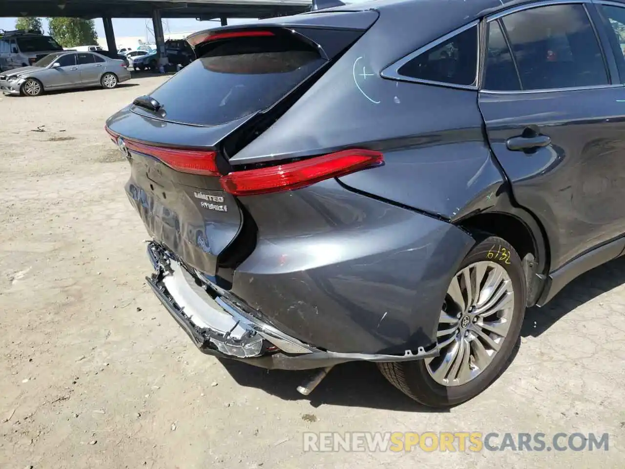 9 Photograph of a damaged car JTEAAAAH5MJ064672 TOYOTA VENZA 2021