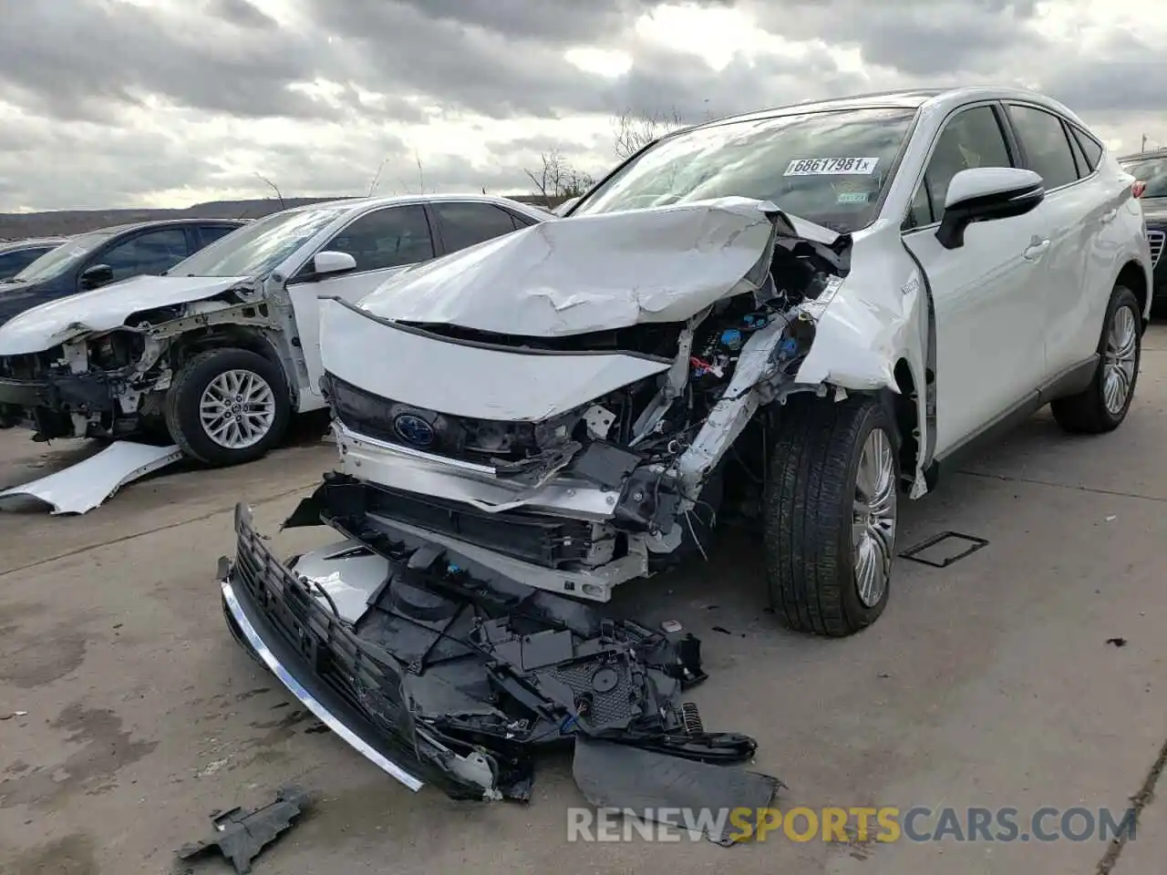 2 Photograph of a damaged car JTEAAAAH6MJ027081 TOYOTA VENZA 2021