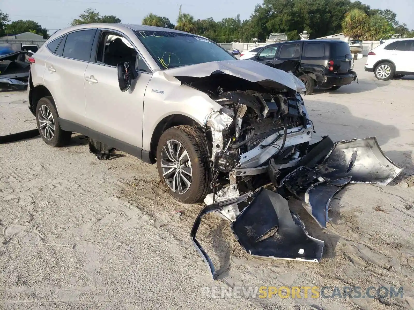 1 Photograph of a damaged car JTEAAAAH6MJ027792 TOYOTA VENZA 2021