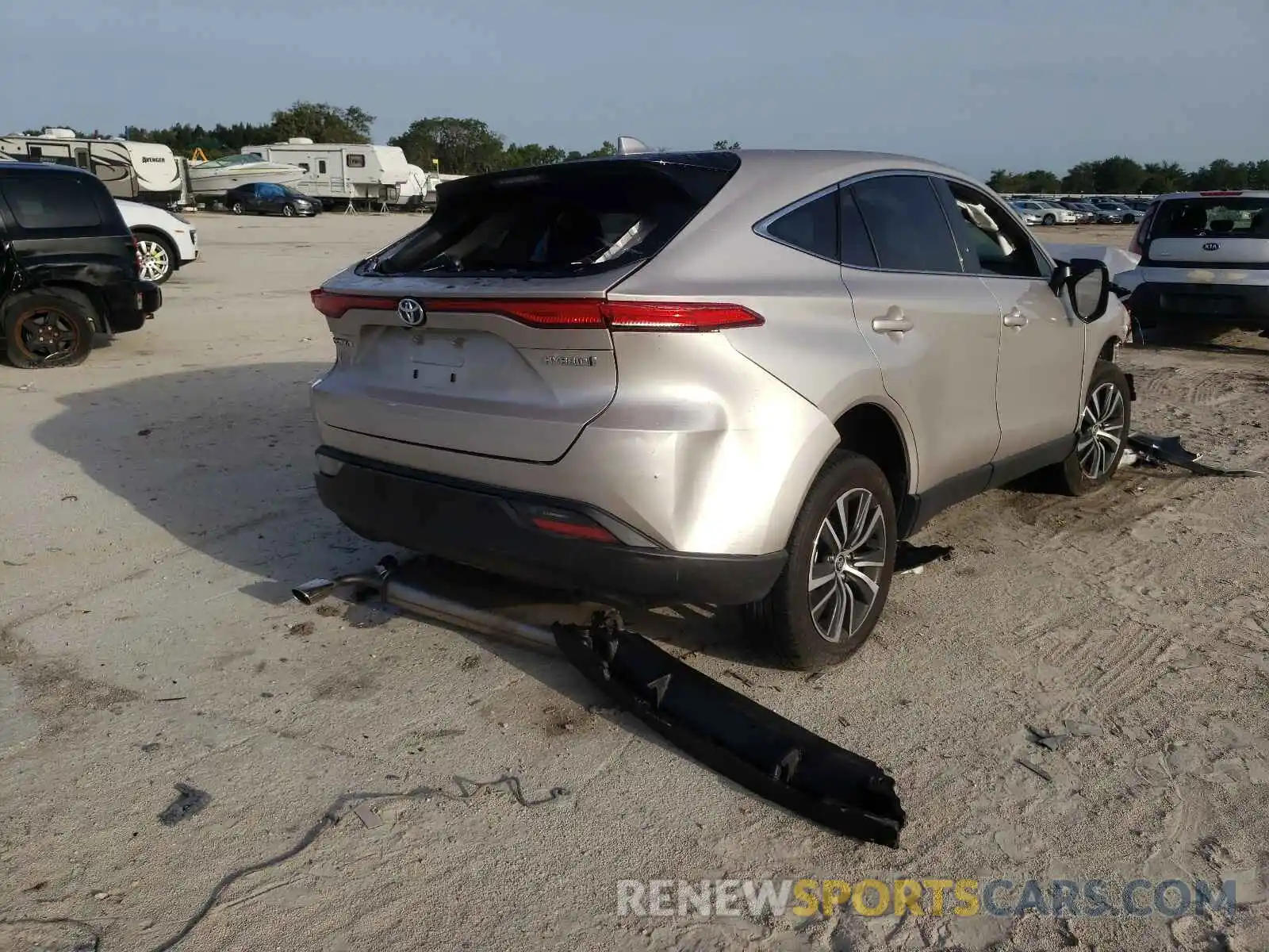 4 Photograph of a damaged car JTEAAAAH6MJ027792 TOYOTA VENZA 2021