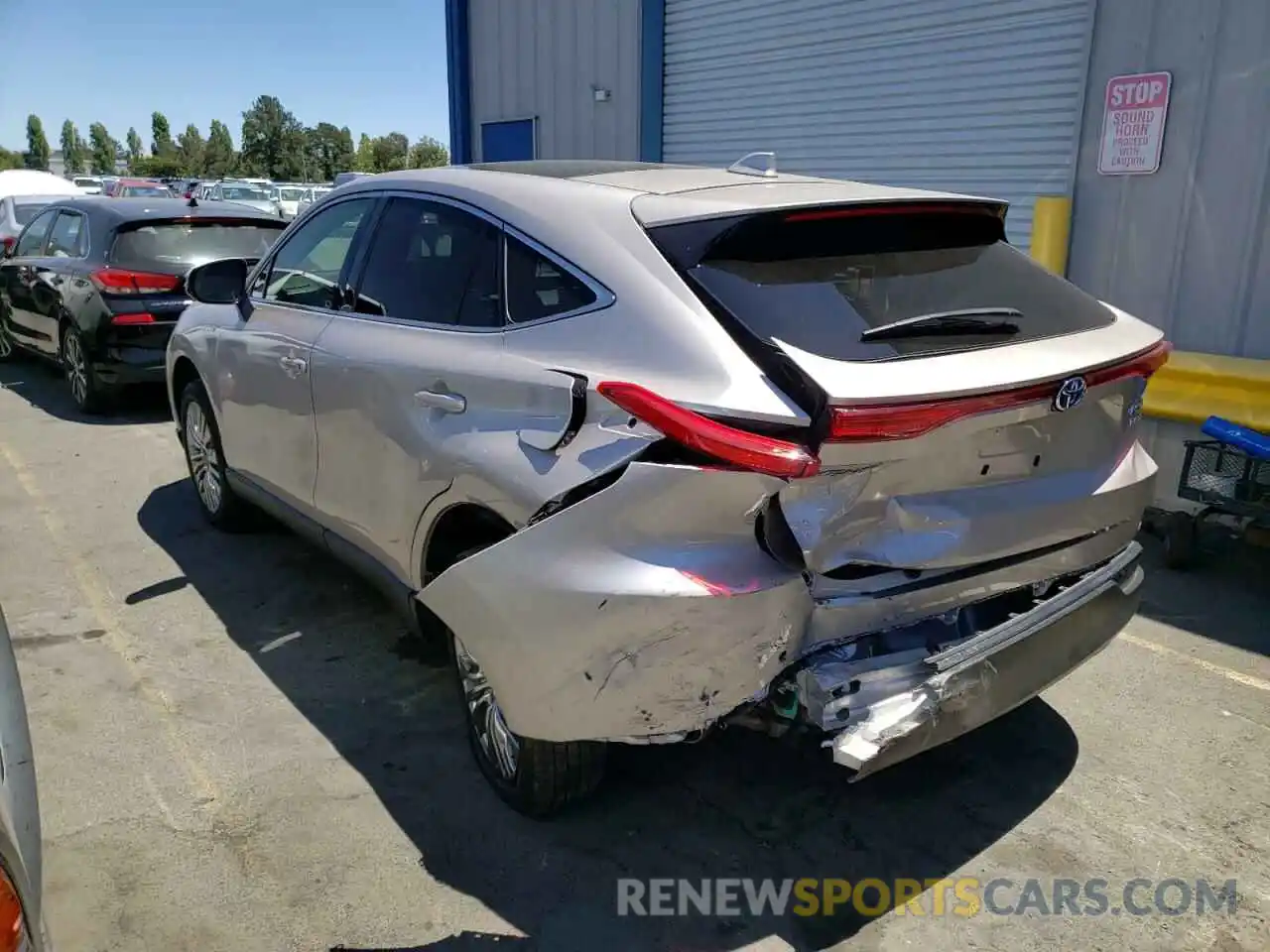 3 Photograph of a damaged car JTEAAAAH7MJ029177 TOYOTA VENZA 2021