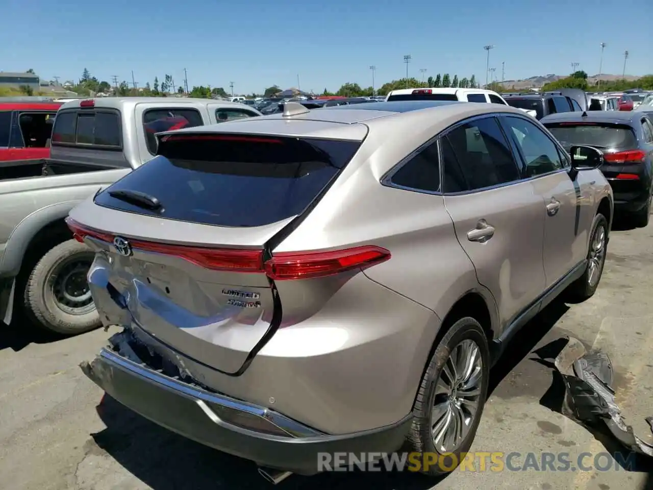 4 Photograph of a damaged car JTEAAAAH7MJ029177 TOYOTA VENZA 2021