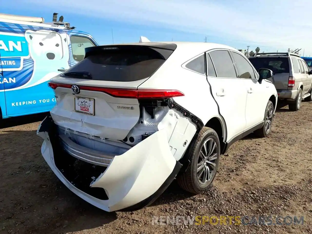 4 Photograph of a damaged car JTEAAAAH7MJ073275 TOYOTA VENZA 2021