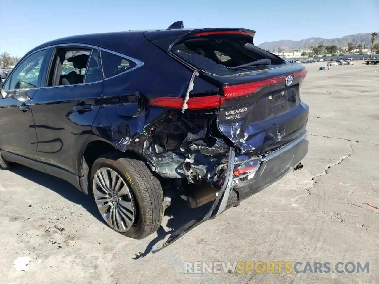 9 Photograph of a damaged car JTEAAAAH8MJ001050 TOYOTA VENZA 2021