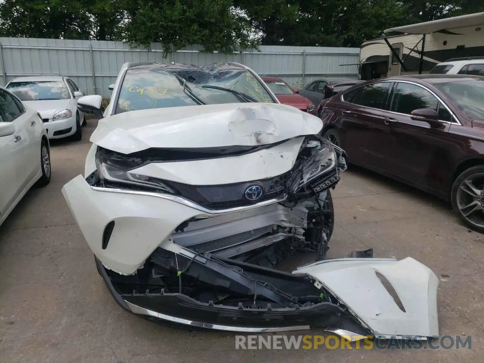 9 Photograph of a damaged car JTEAAAAH8MJ019466 TOYOTA VENZA 2021