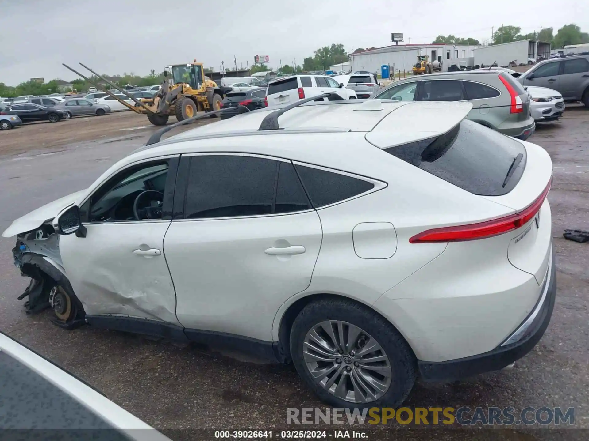 15 Photograph of a damaged car JTEAAAAH8MJ031441 TOYOTA VENZA 2021