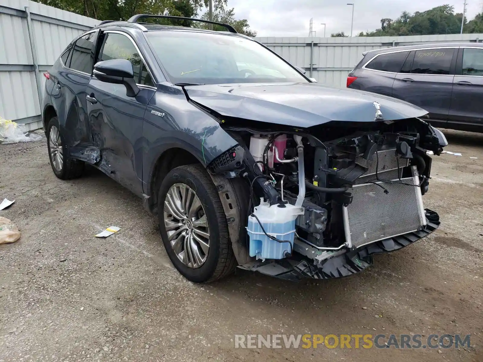 1 Photograph of a damaged car JTEAAAAH8MJ037658 TOYOTA VENZA 2021