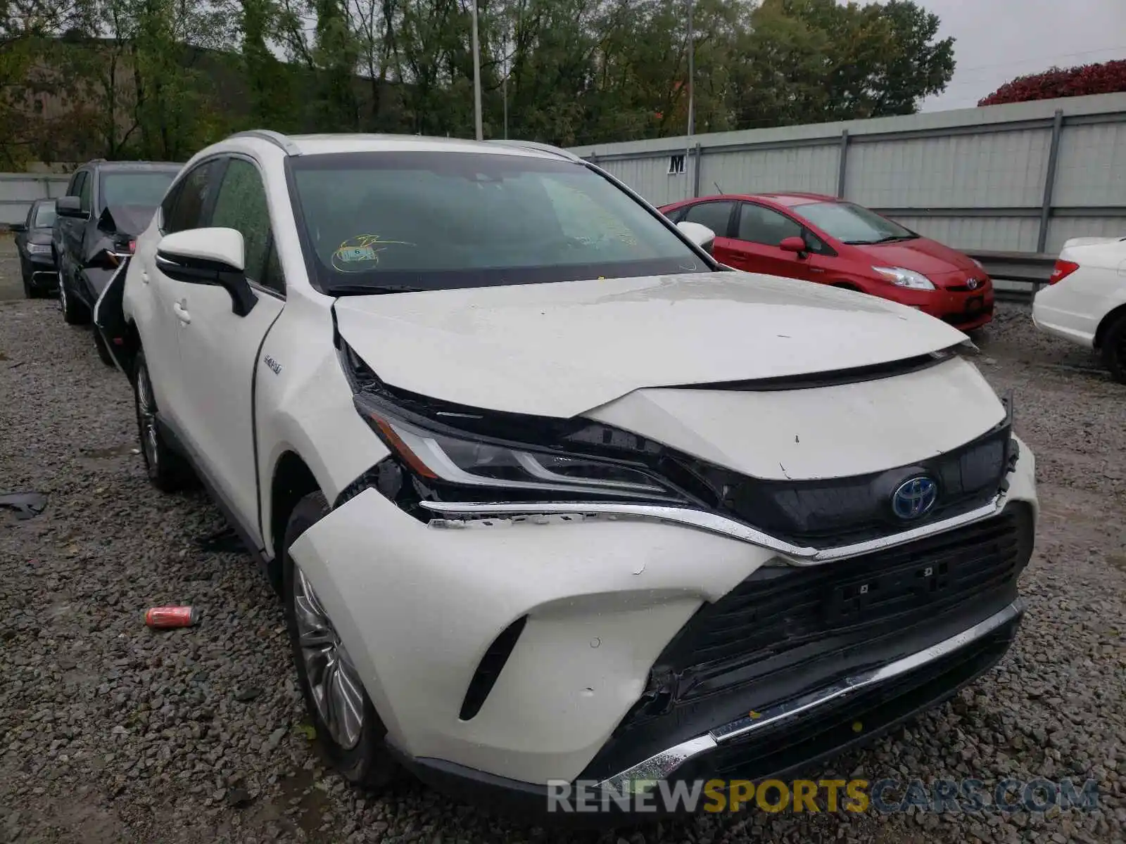 1 Photograph of a damaged car JTEAAAAH8MJ044805 TOYOTA VENZA 2021