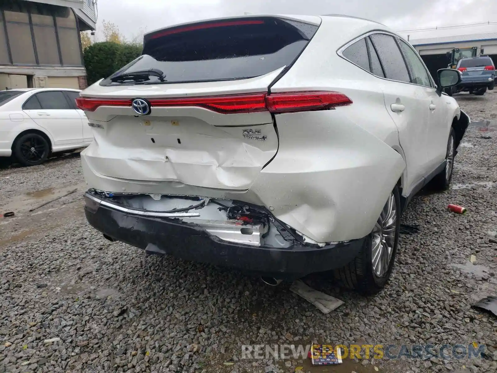 4 Photograph of a damaged car JTEAAAAH8MJ044805 TOYOTA VENZA 2021