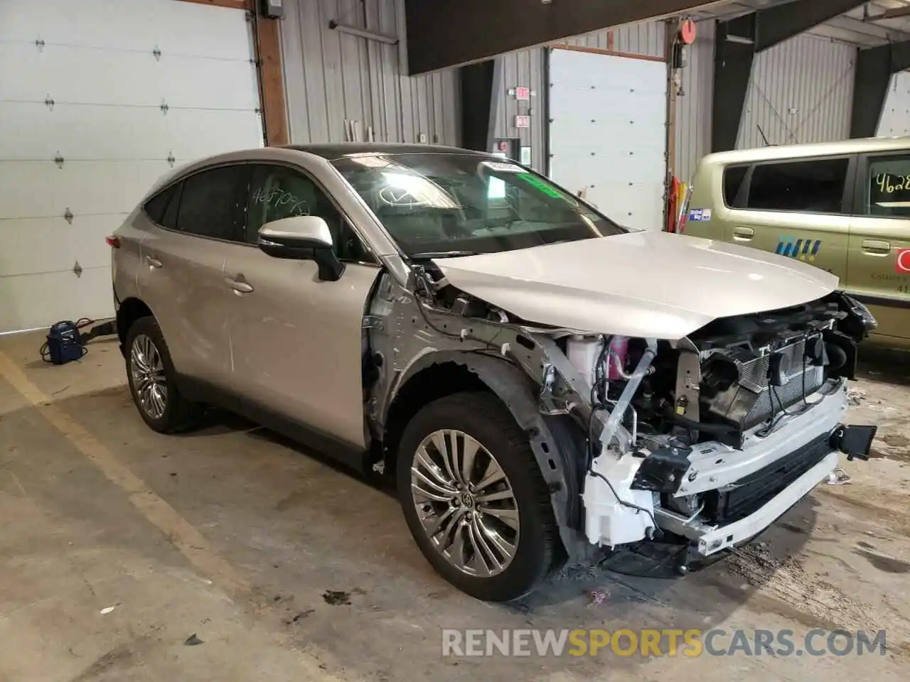 1 Photograph of a damaged car JTEAAAAH8MJ065749 TOYOTA VENZA 2021