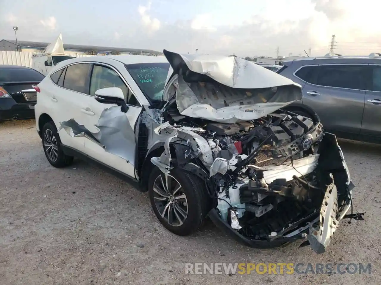 1 Photograph of a damaged car JTEAAAAH9MJ014664 TOYOTA VENZA 2021