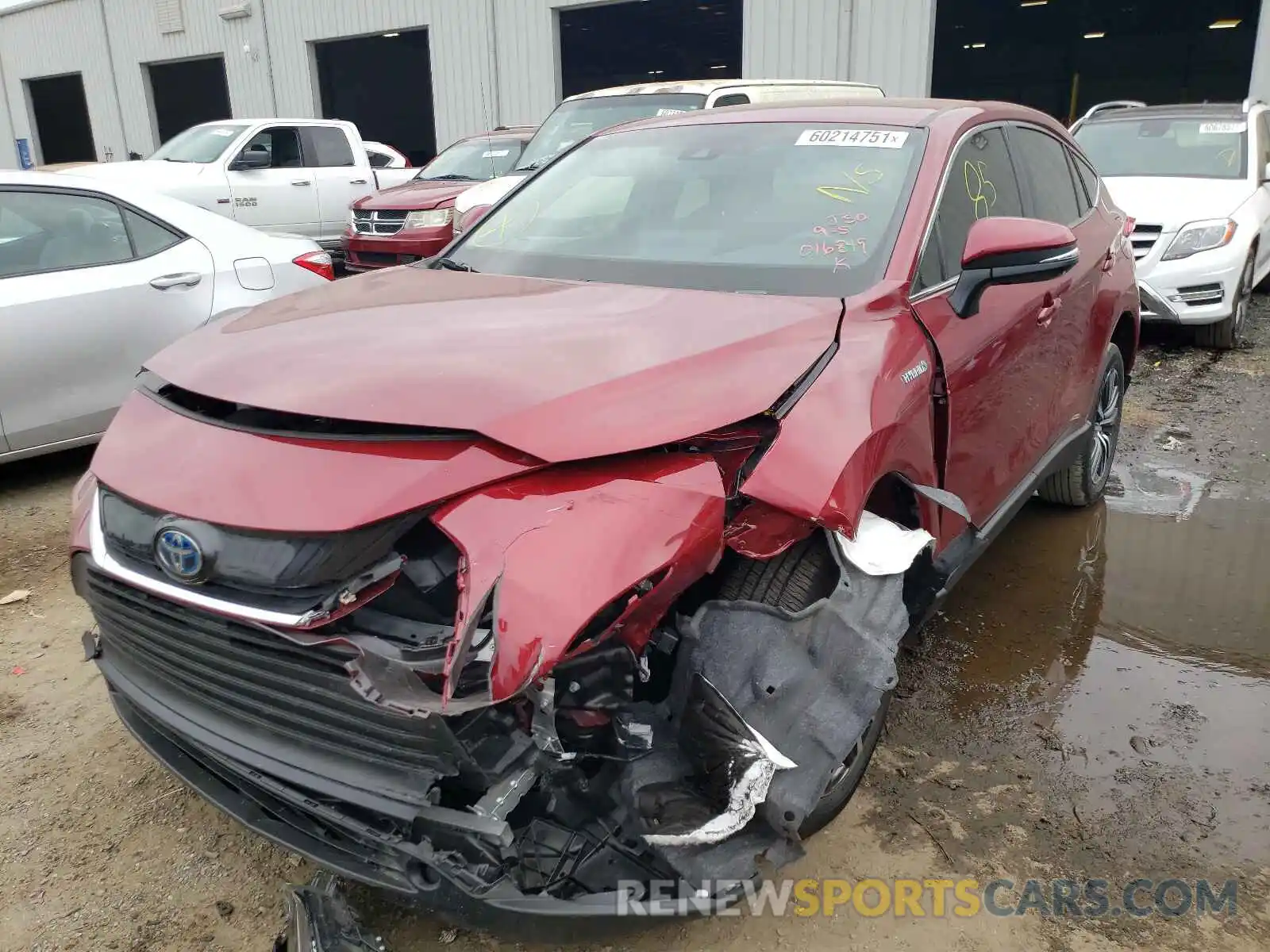 2 Photograph of a damaged car JTEAAAAH9MJ016849 TOYOTA VENZA 2021