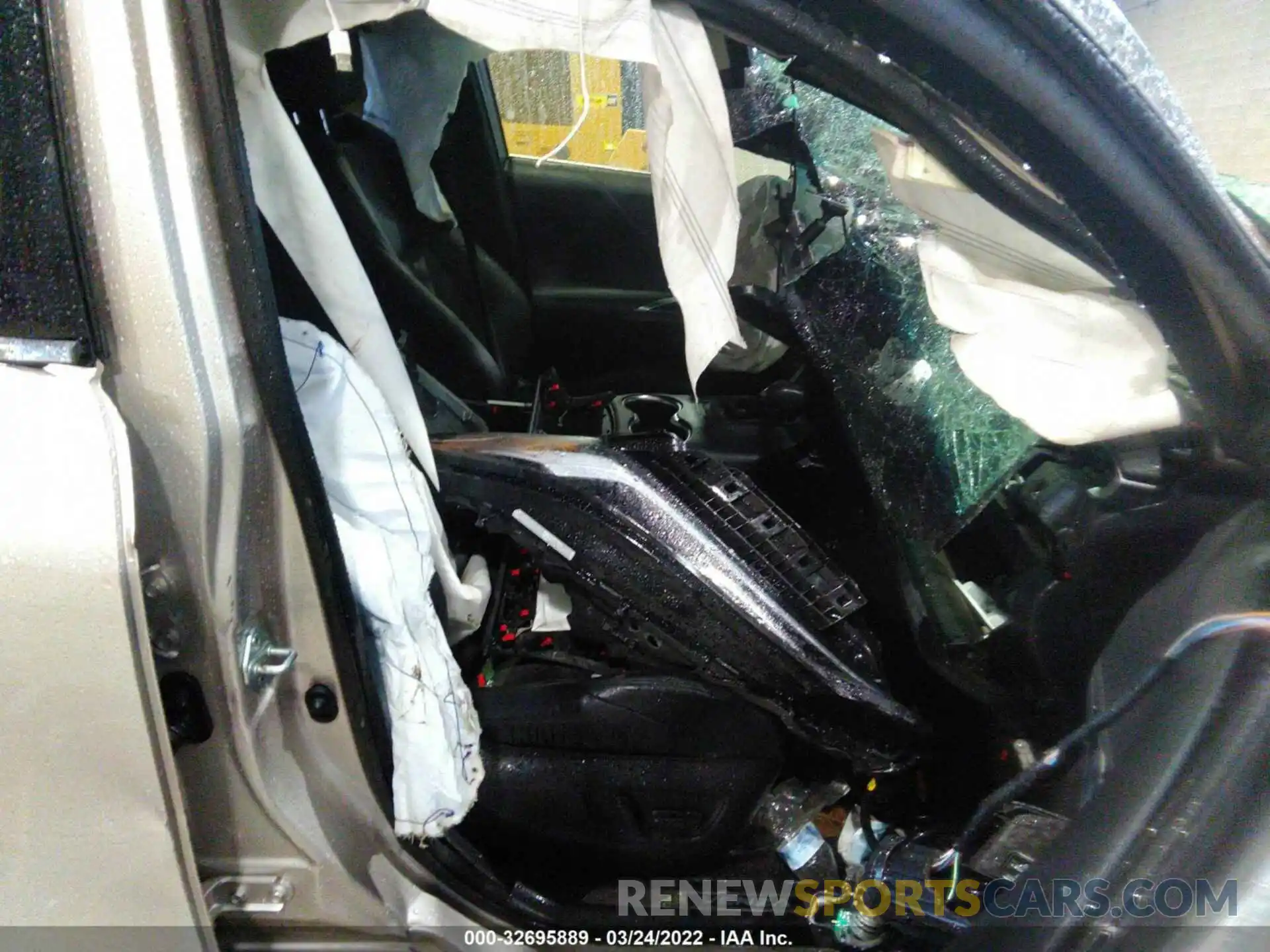 5 Photograph of a damaged car JTEAAAAH9MJ019265 TOYOTA VENZA 2021