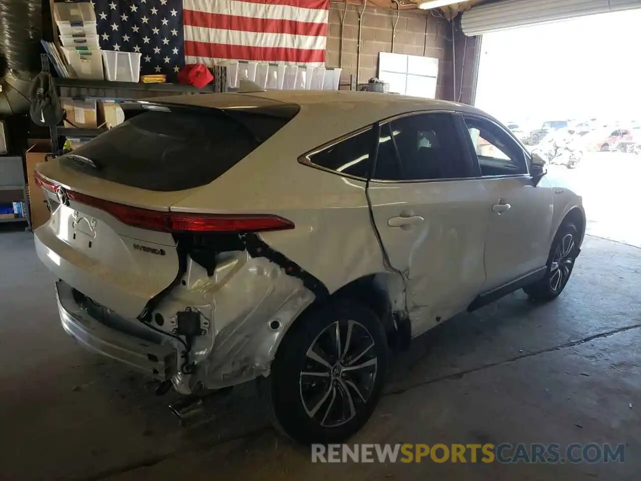 4 Photograph of a damaged car JTEAAAAH9MJ027382 TOYOTA VENZA 2021