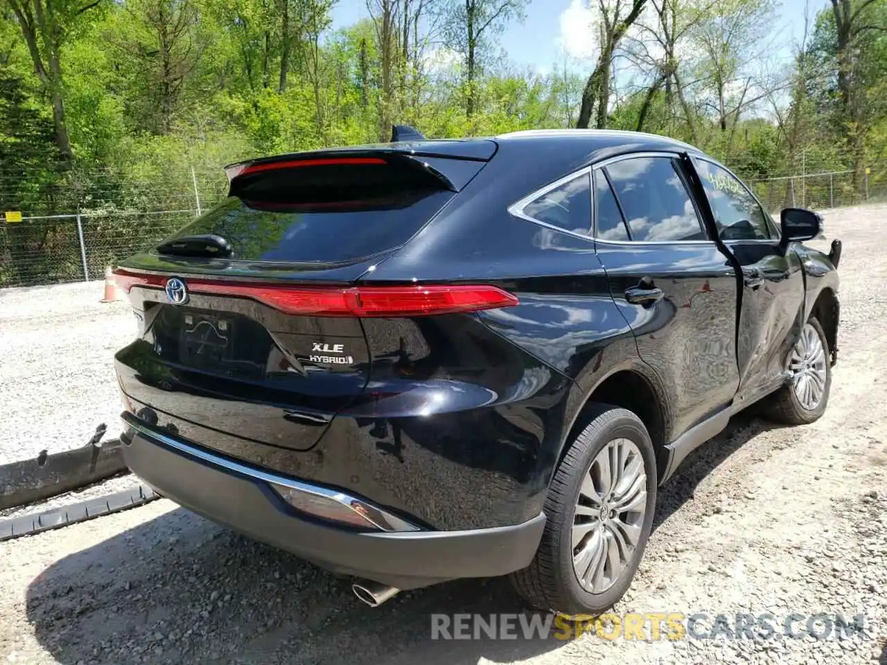 4 Photograph of a damaged car JTEAAAAH9MJ027981 TOYOTA VENZA 2021