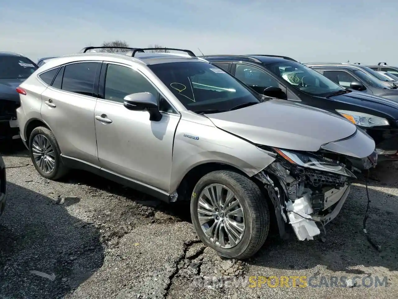 4 Photograph of a damaged car JTEAAAAH9MJ057224 TOYOTA VENZA 2021