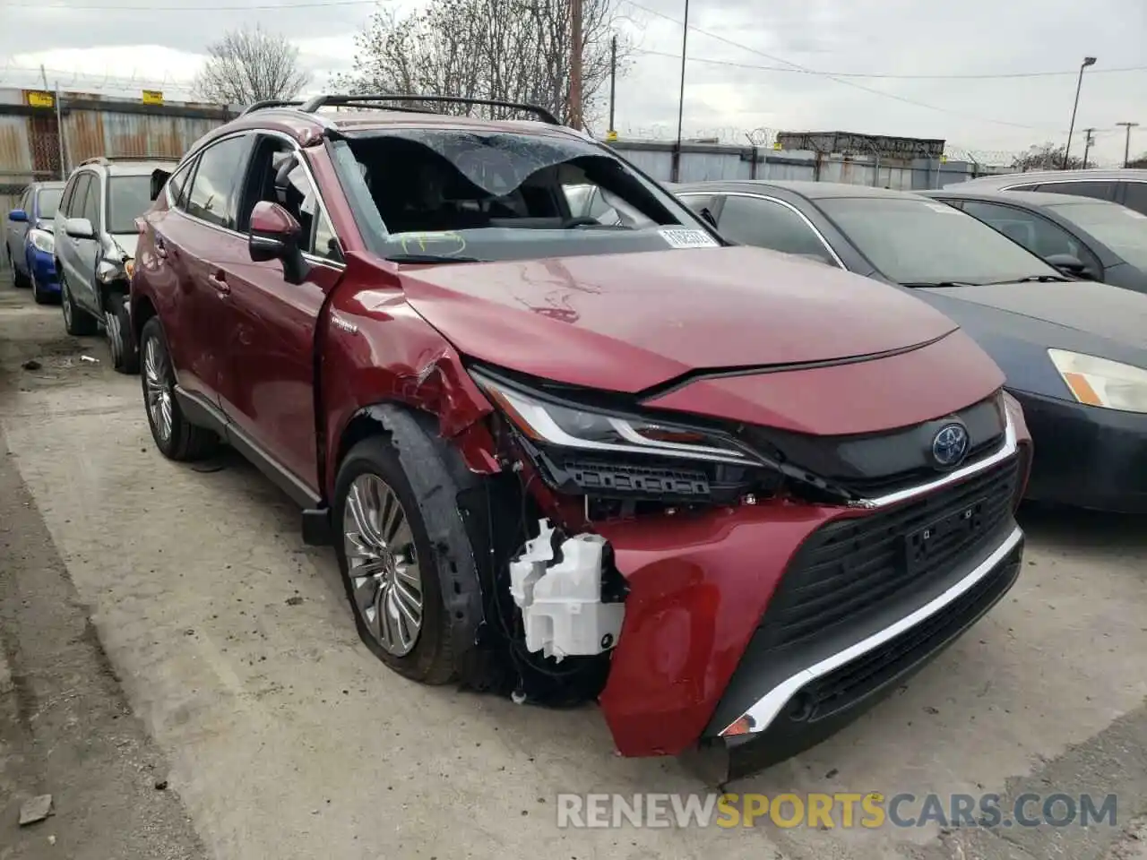 1 Photograph of a damaged car JTEAAAAH9MJ077246 TOYOTA VENZA 2021