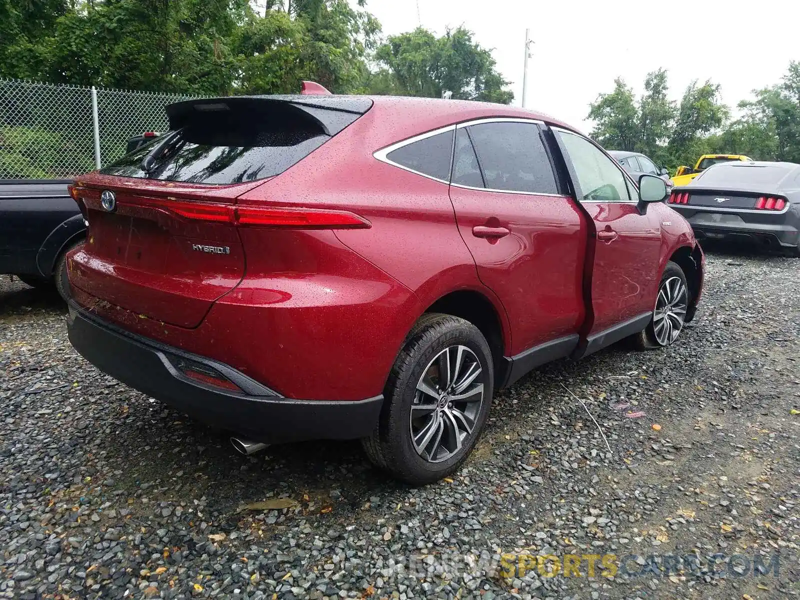 4 Photograph of a damaged car JTEAAAAHXMJ006671 TOYOTA VENZA 2021