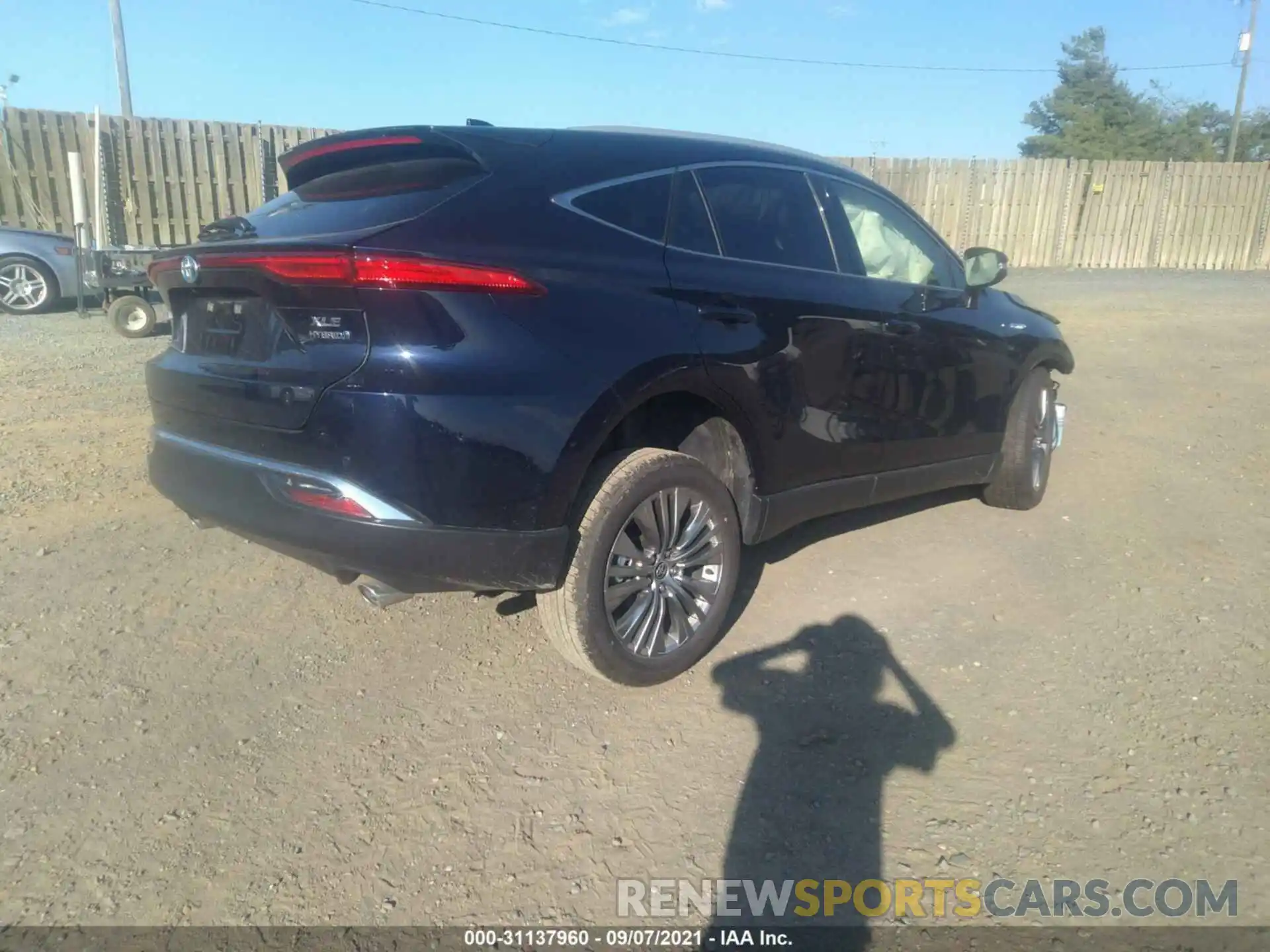 4 Photograph of a damaged car JTEAAAAHXMJ022336 TOYOTA VENZA 2021