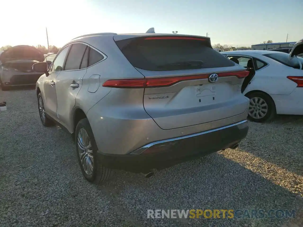 3 Photograph of a damaged car JTEAAAAHXMJ037645 TOYOTA VENZA 2021