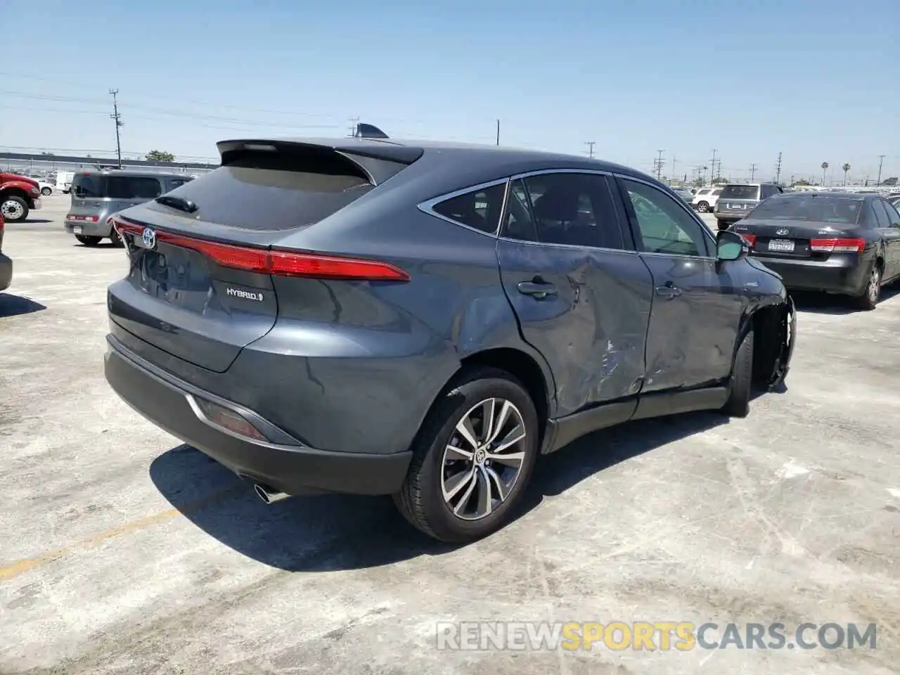 4 Photograph of a damaged car JTEAAAAHXMJ041470 TOYOTA VENZA 2021