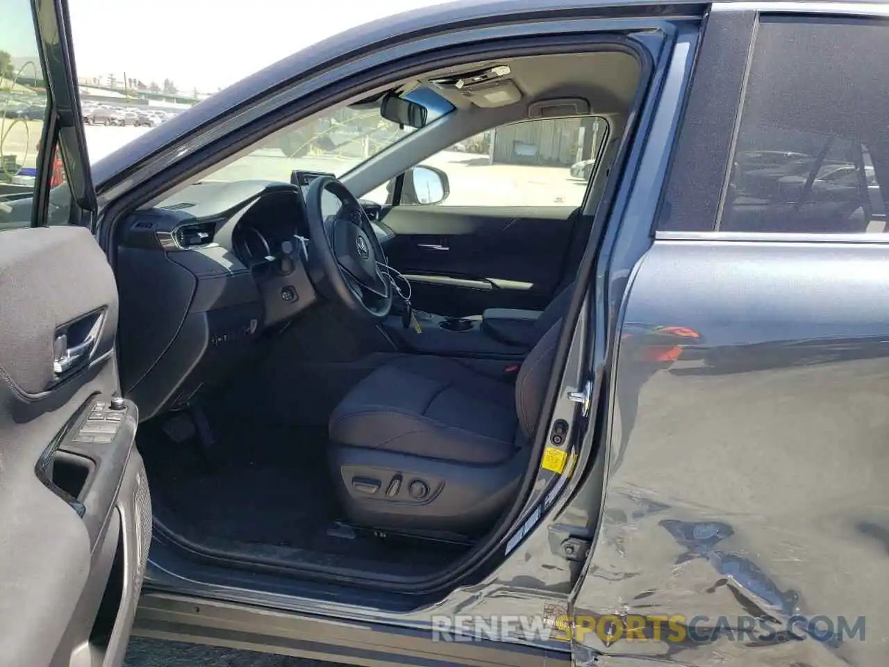 5 Photograph of a damaged car JTEAAAAHXMJ041470 TOYOTA VENZA 2021