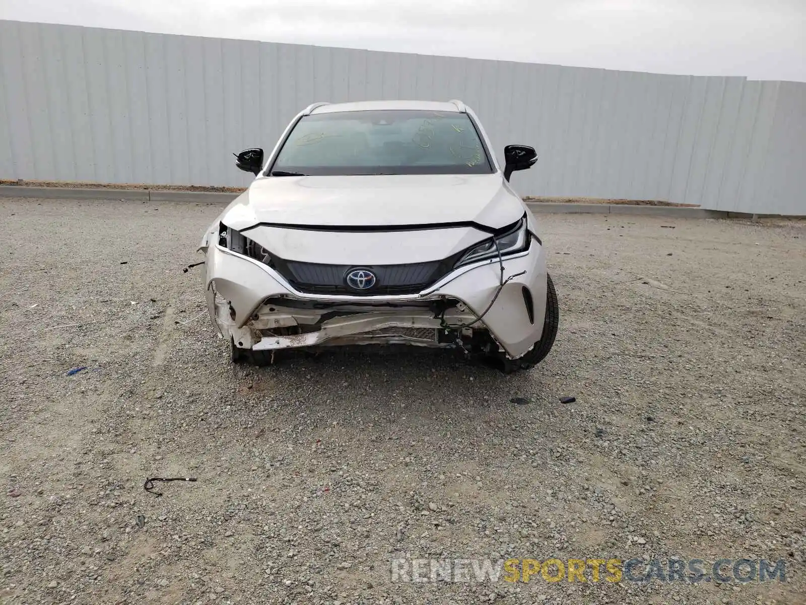 9 Photograph of a damaged car JTEAAAAHXMJ041615 TOYOTA VENZA 2021