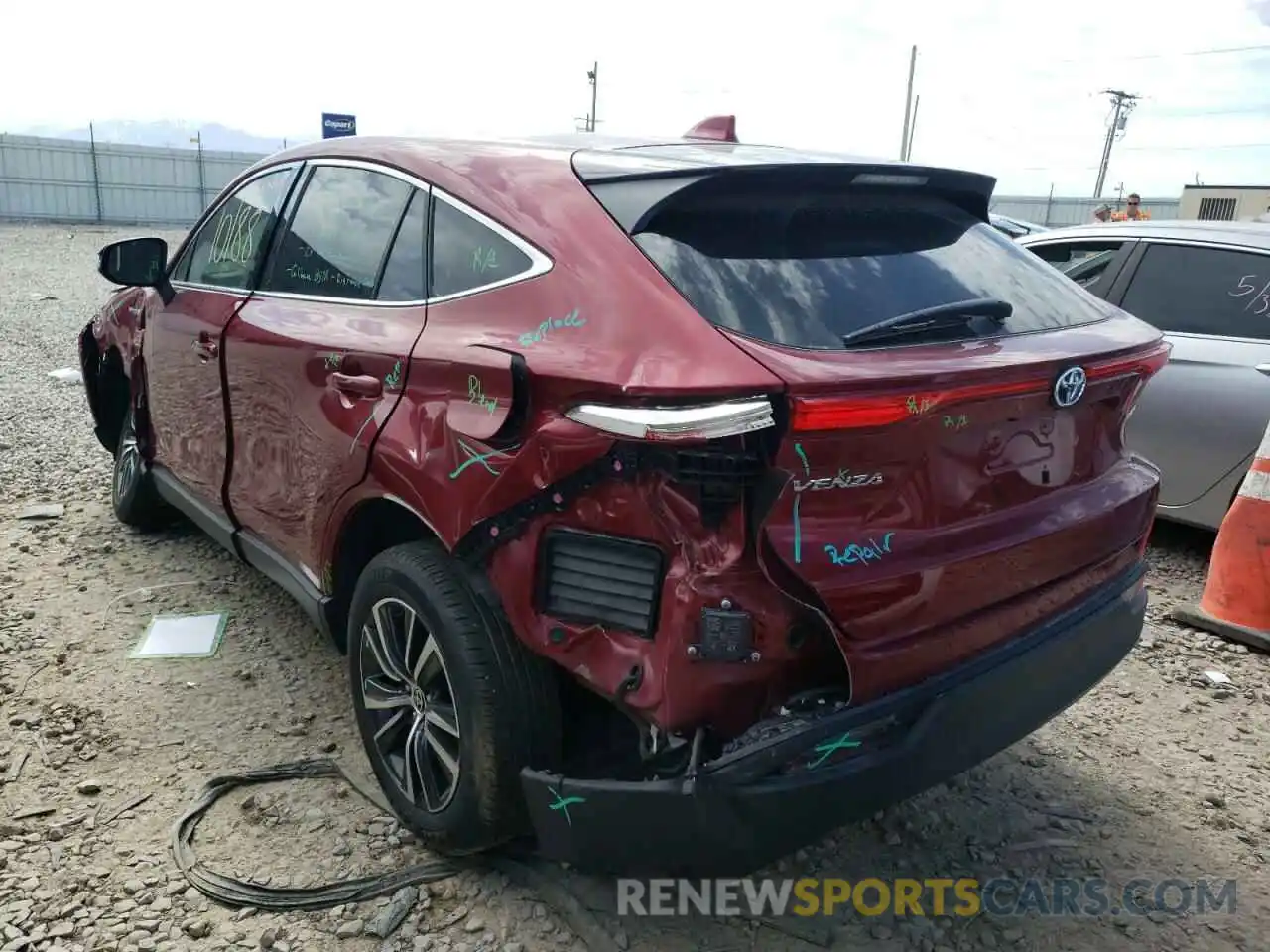 3 Photograph of a damaged car JTEAAAAHXMJ074873 TOYOTA VENZA 2021