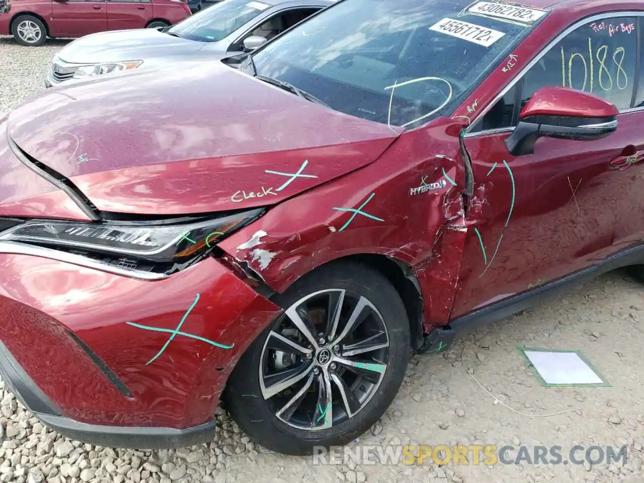 9 Photograph of a damaged car JTEAAAAHXMJ074873 TOYOTA VENZA 2021