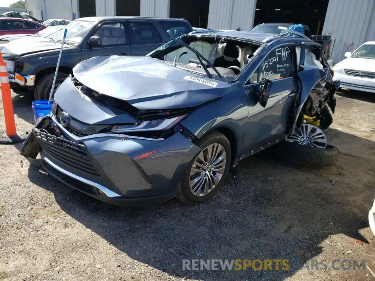 2 Photograph of a damaged car JTEAAAAH6NJ095690 TOYOTA VENZA 2022