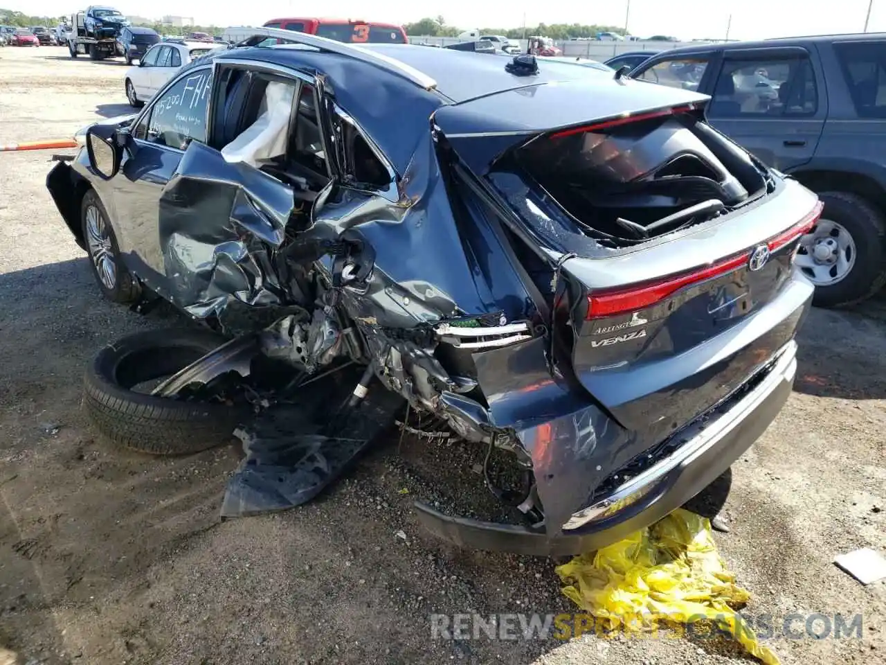 3 Photograph of a damaged car JTEAAAAH6NJ095690 TOYOTA VENZA 2022