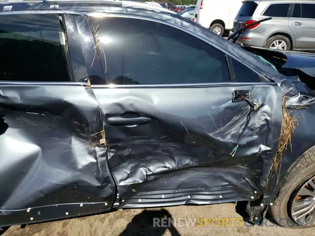 5 Photograph of a damaged car JTEAAAAH6NJ095690 TOYOTA VENZA 2022