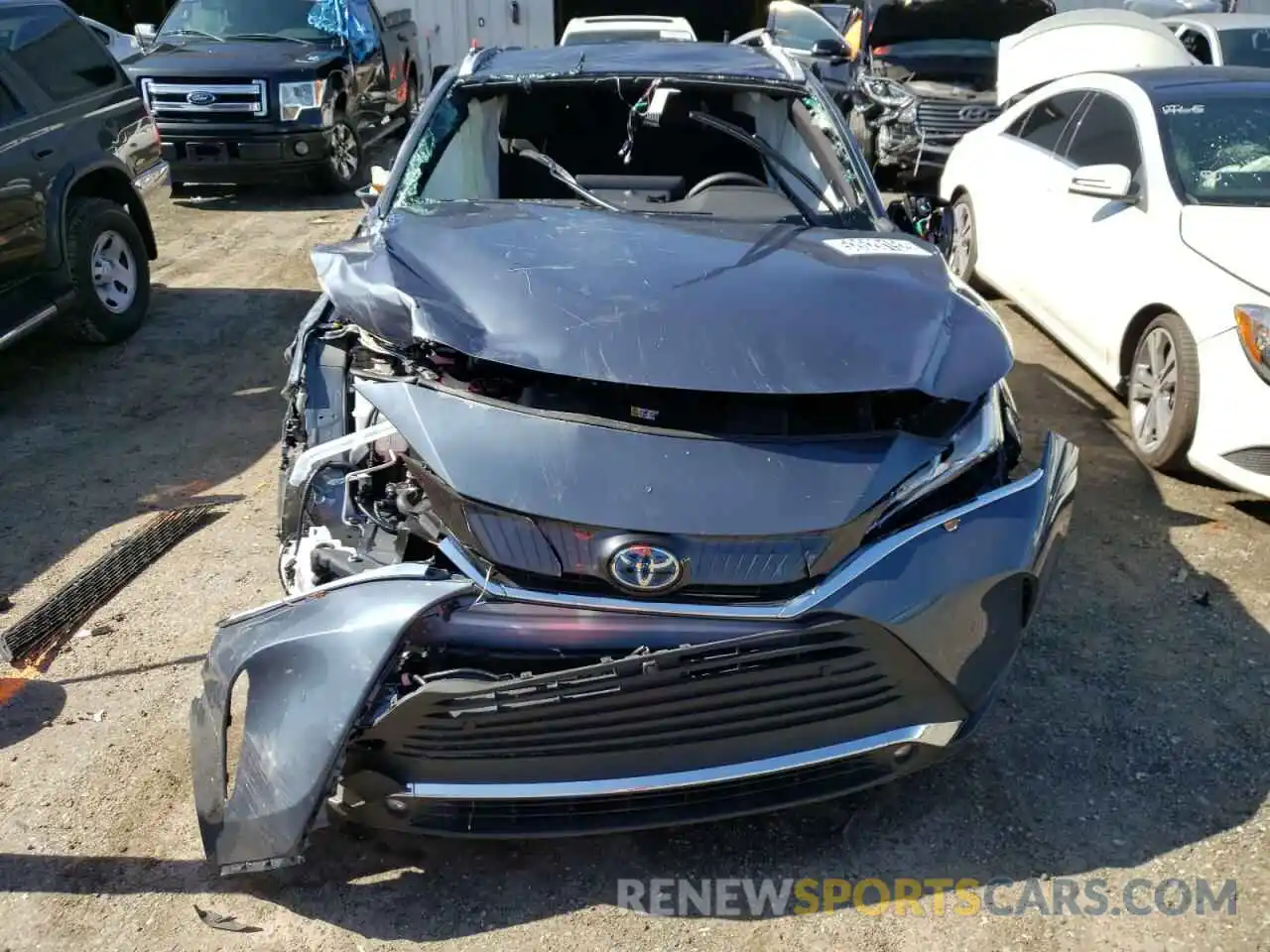 9 Photograph of a damaged car JTEAAAAH6NJ095690 TOYOTA VENZA 2022