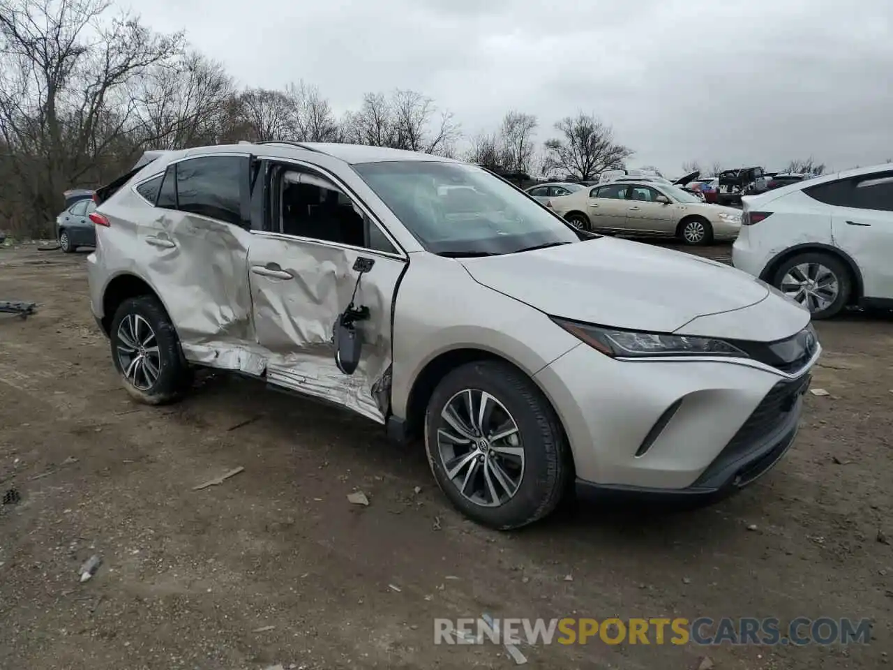 4 Photograph of a damaged car JTEAAAAH6NJ102301 TOYOTA VENZA 2022