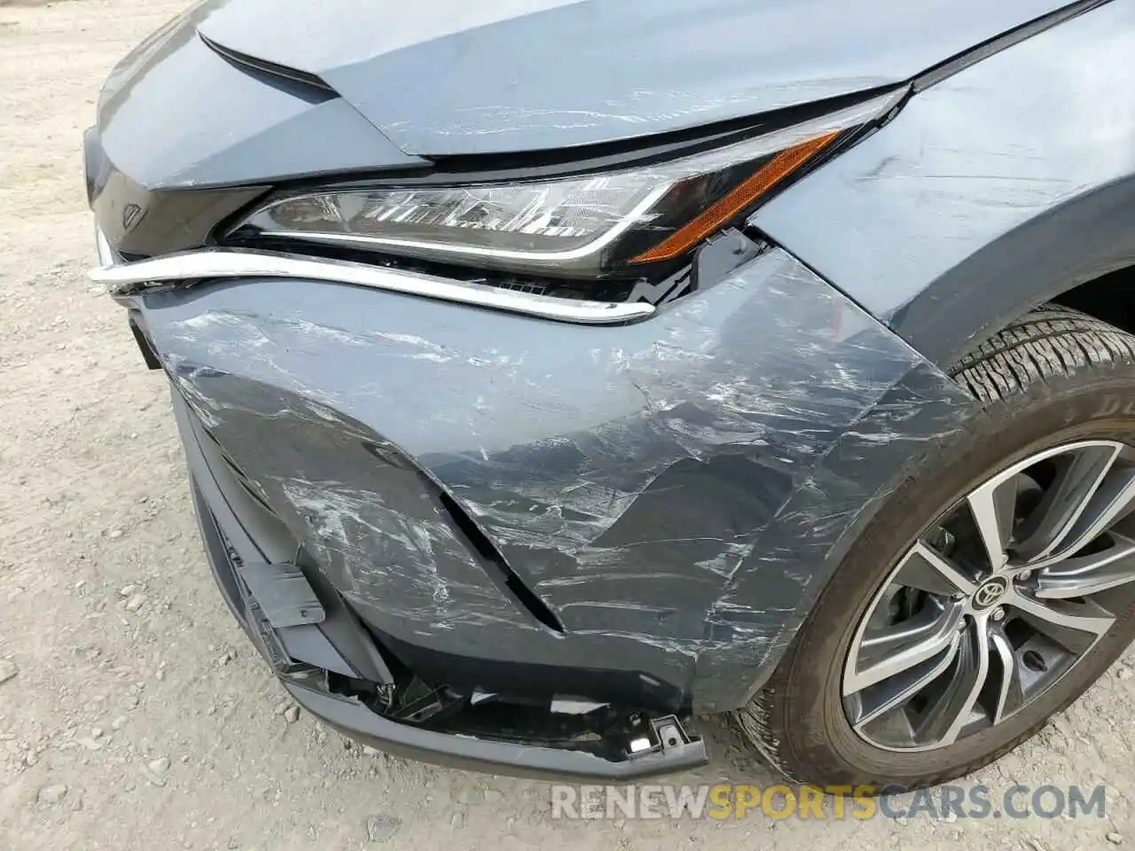 9 Photograph of a damaged car JTEAAAAHXNJ100101 TOYOTA VENZA 2022