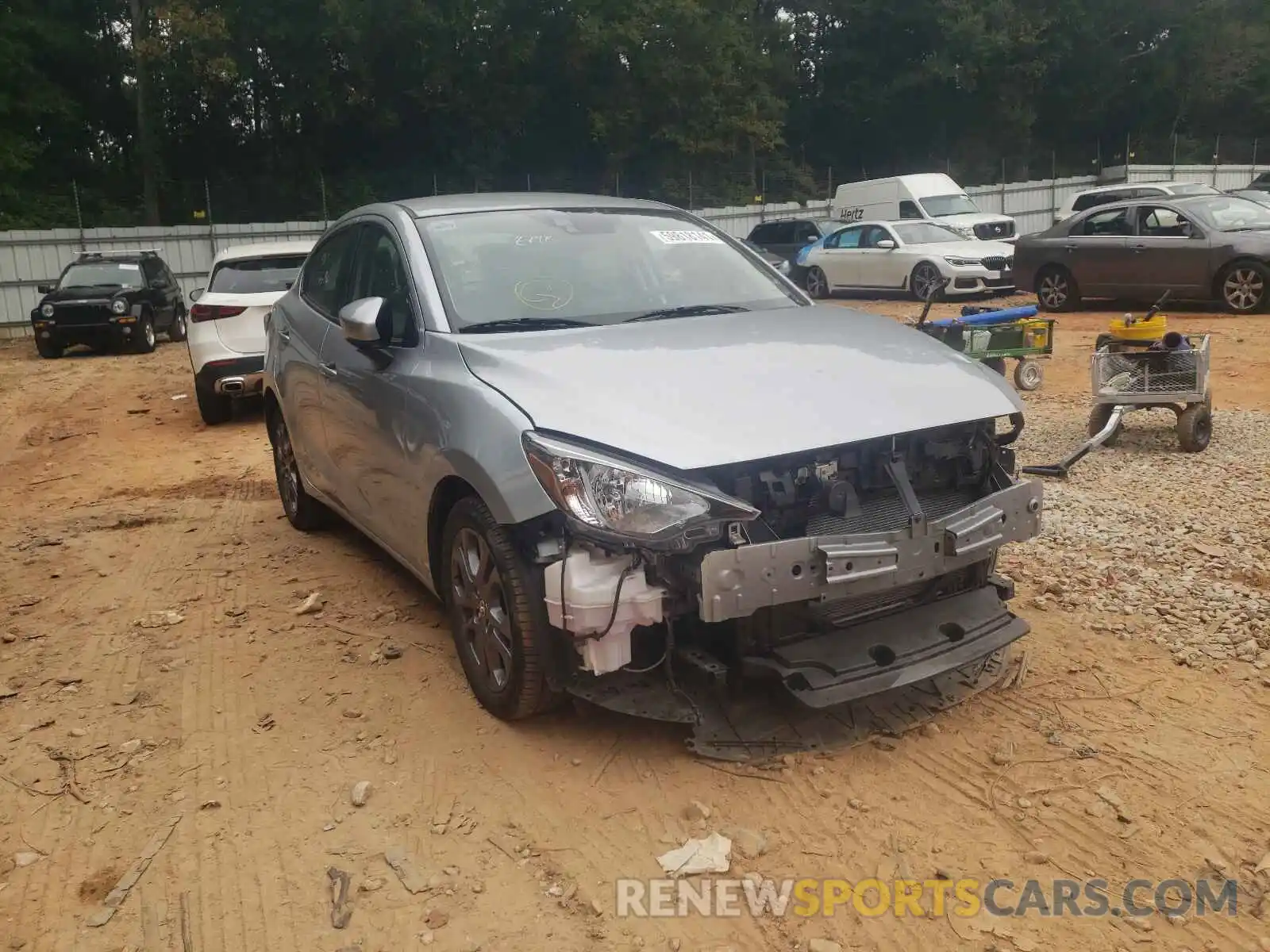 1 Photograph of a damaged car 3MYDLBYV0KY501257 TOYOTA YARIS 2019