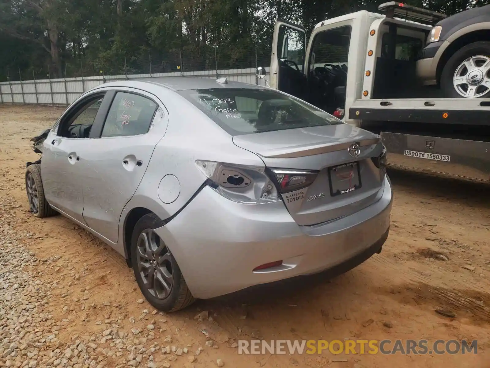 3 Photograph of a damaged car 3MYDLBYV0KY501257 TOYOTA YARIS 2019