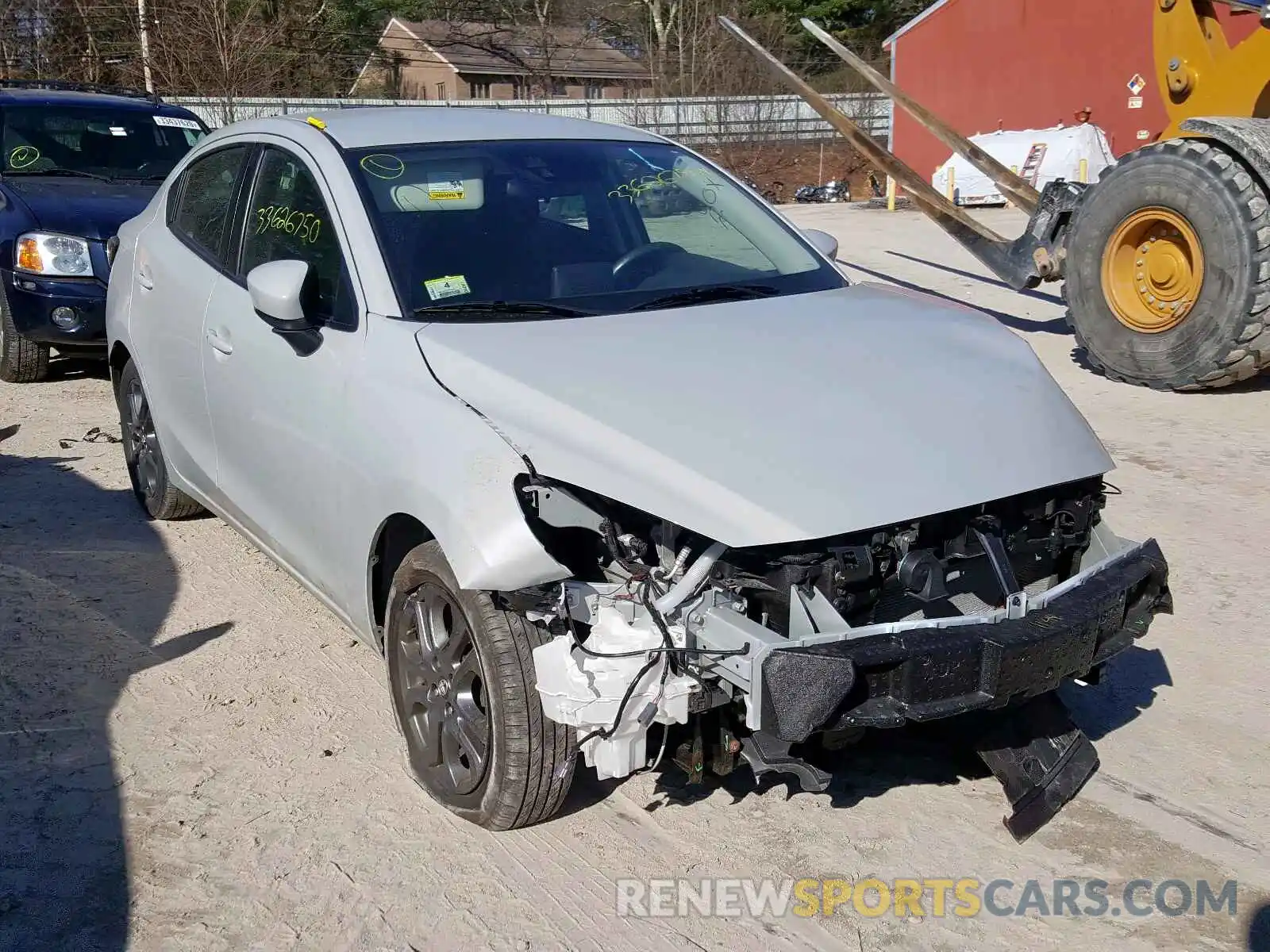 1 Photograph of a damaged car 3MYDLBYV0KY502649 TOYOTA YARIS 2019