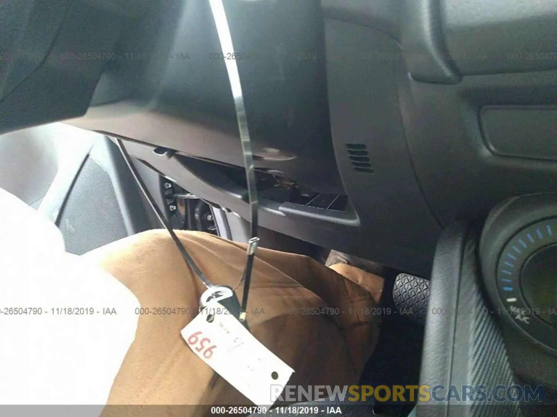 11 Photograph of a damaged car 3MYDLBYV0KY503901 TOYOTA YARIS 2019