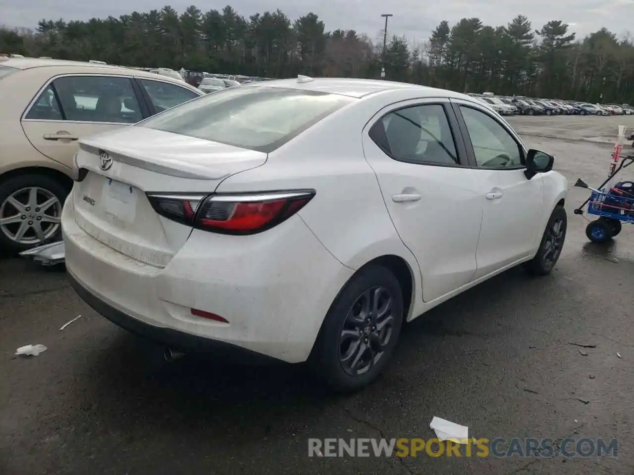 4 Photograph of a damaged car 3MYDLBYV0KY504823 TOYOTA YARIS 2019